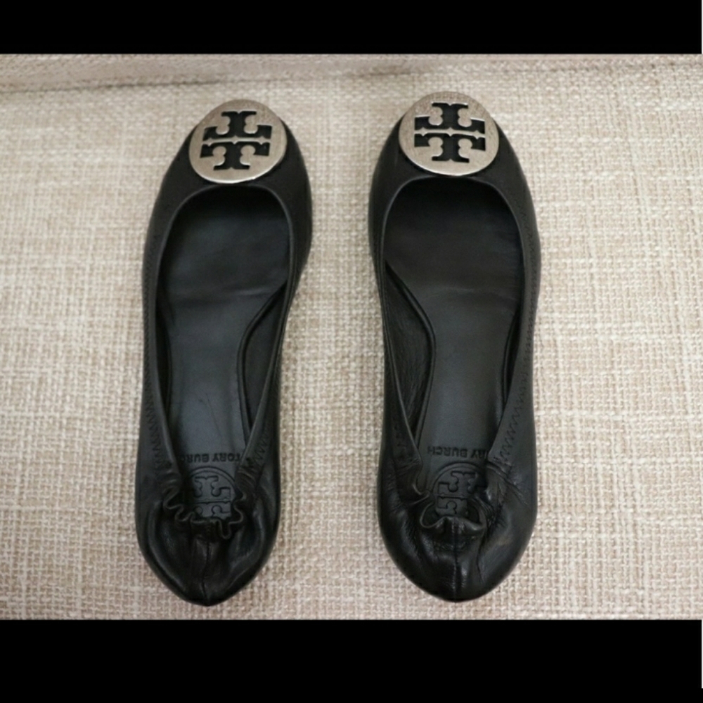 Tory Burch Black 🖤 flats...CLASSICS! - Picture 11 of 12